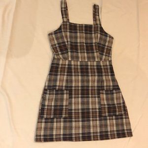 American Eagle checkered dress, Mid length